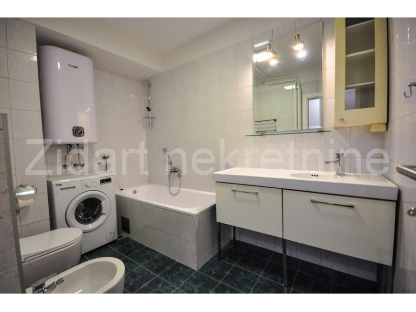 Квартира, 753 м², 240 000$ — FAKTOR